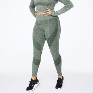 Victoria’s Secret Pink Seamless Legging